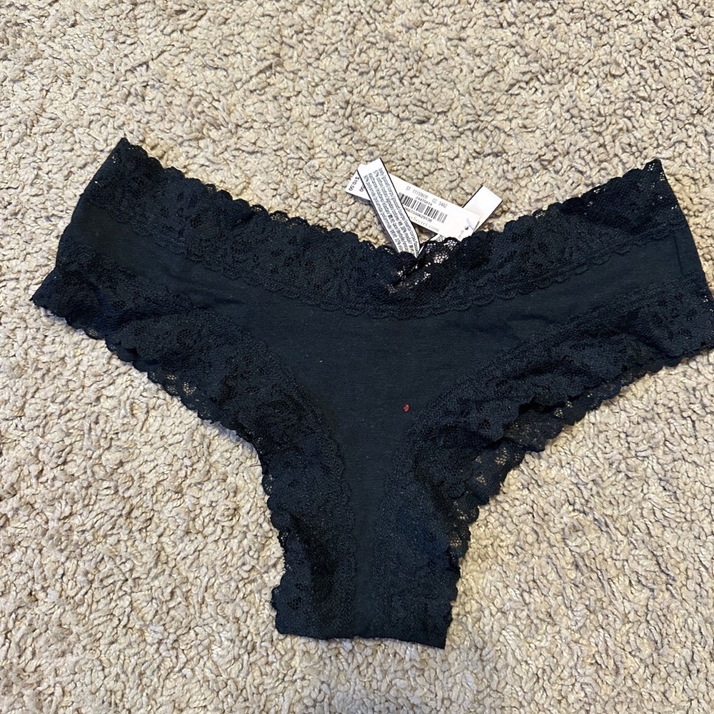 Victoria’s Secret Mixed Panties - Picture 4 of 7